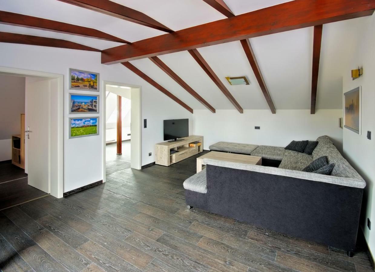 Ferienwohnung Lausitzer Seenland Tom Grossraeschen Exterior photo