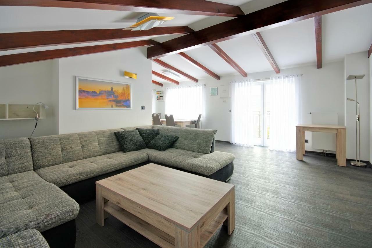 Ferienwohnung Lausitzer Seenland Tom Grossraeschen Exterior photo